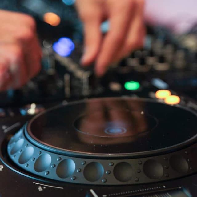 Curso de DJ Pro en Español